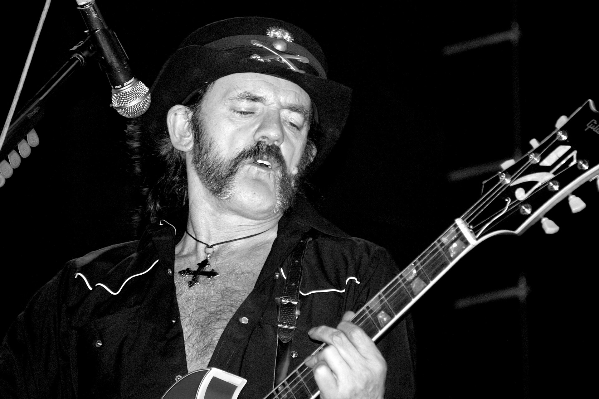 Imagem de referência relacionada a Lemmy, item descrito como software livre para auto-hospedar notícias, agregação de links e fóruns de discussão