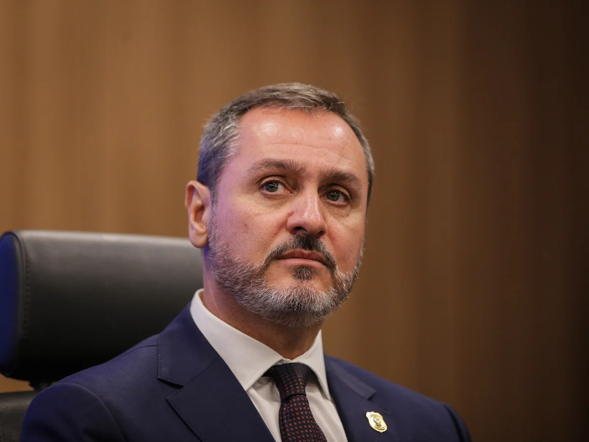 Fachin pede manifestação da PGR sobre afastamento do diretor da PF