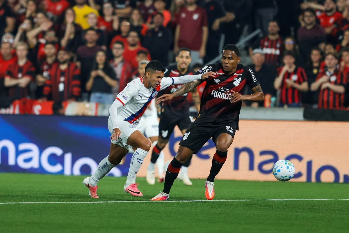 Com pênalti defendido nos acréscimos, Athletico-PR vence o Bahia no Paraná