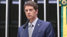 Tarcísio não prometeu cargos, mas fez aceno ao Novo em reunião que selou desistência de Salles