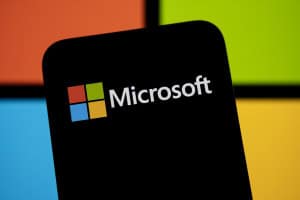 Microsoft entra no debate sobre segurança da IA e cria novas regras
