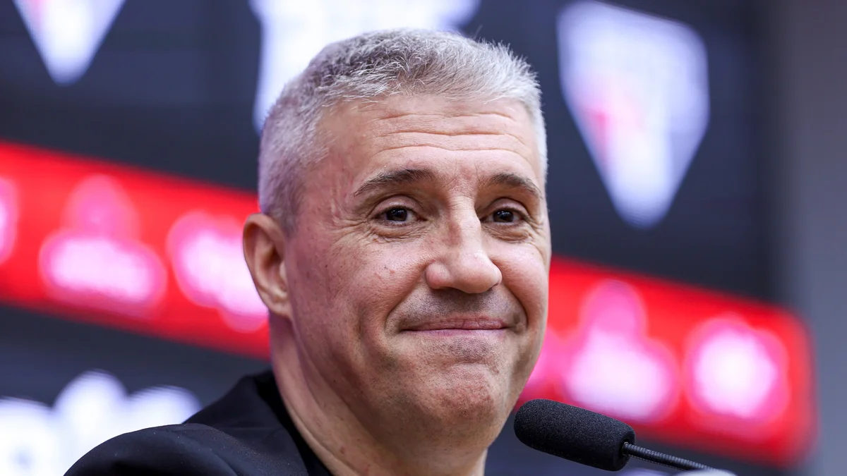 Rafinha admite que São Paulo errou em demissão de Hernán Crespo