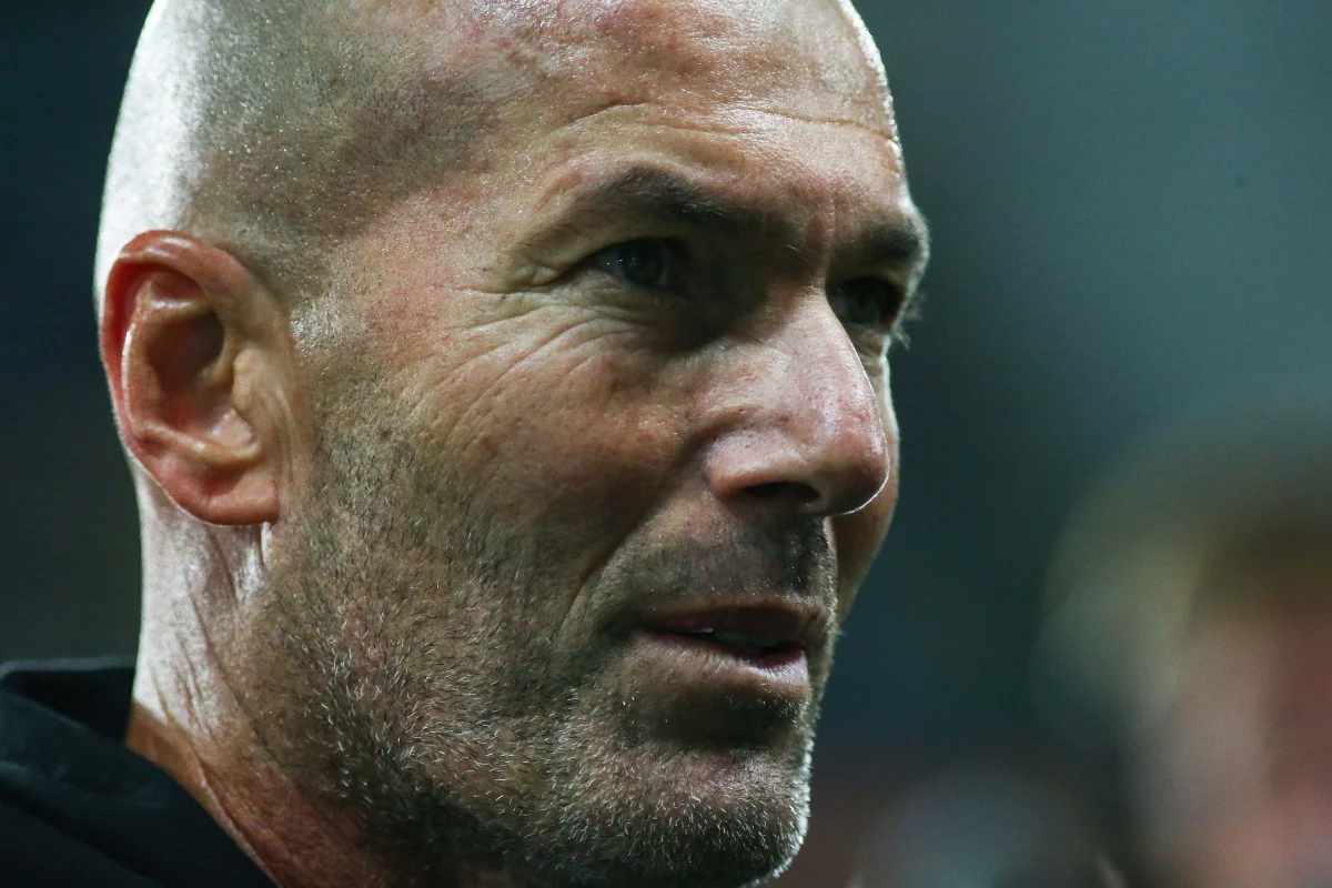 Zidane anuncia 1ª convocação da França com surpresas e ausências