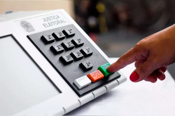 Real Time Senado em SE: André David tem 18%; Alessandro, 14%; Rogério, 12%