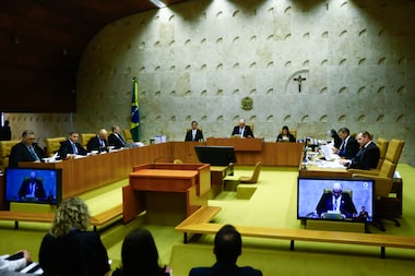 STF equipara licença-maternidade de mães biológicas e adotantes; entenda a decisão