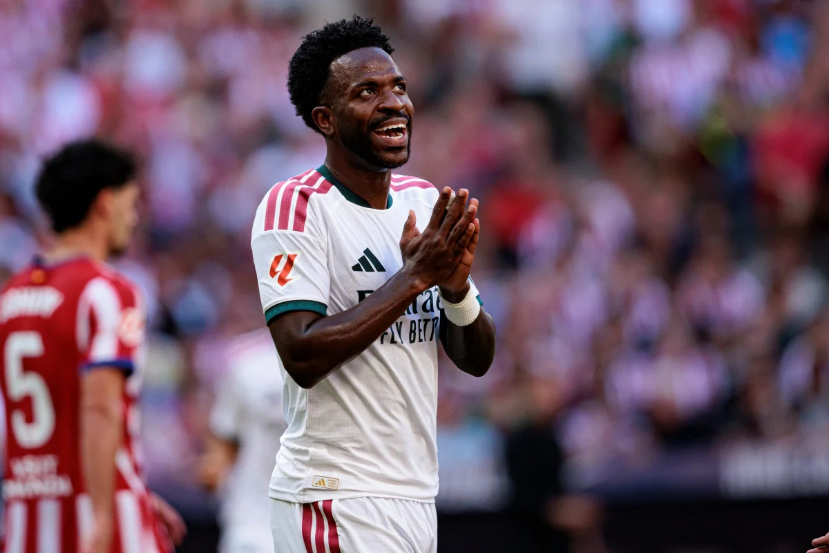 Jornal espanhol critica temporada de Vini Jr.: "Desaparece"