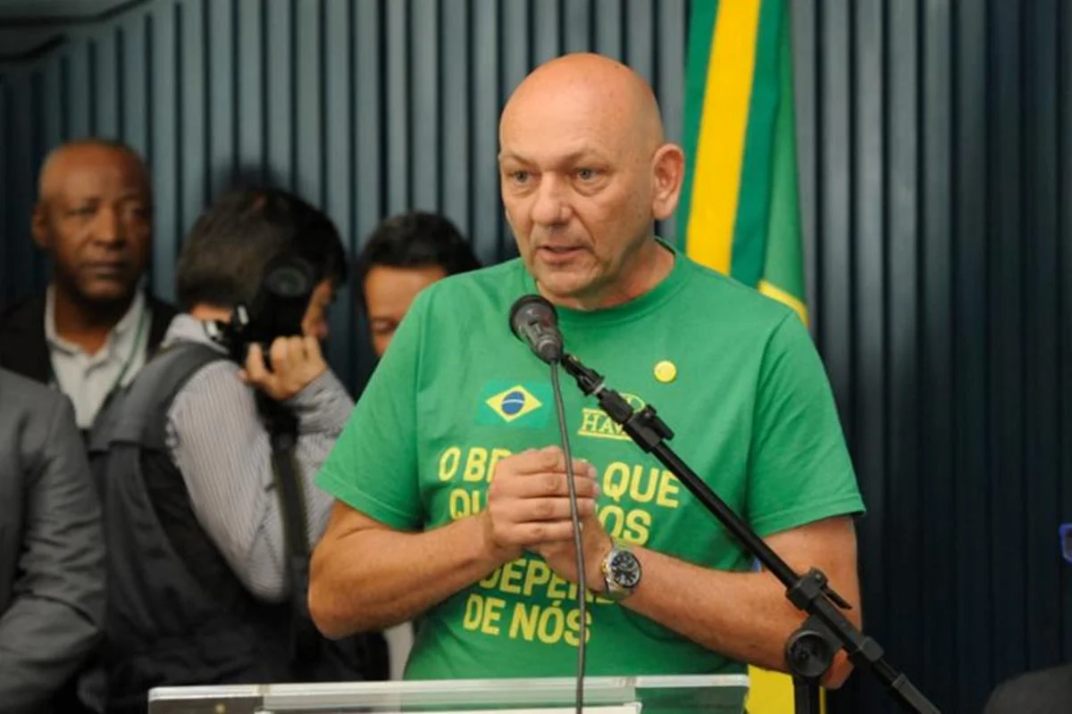 Juíza proíbe Luciano Hang de fazer manifestação político-eleitoral na Havan