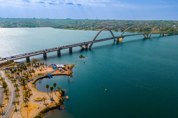 Novacap abre licitação para avaliar estrutura e manutenção da Ponte JK