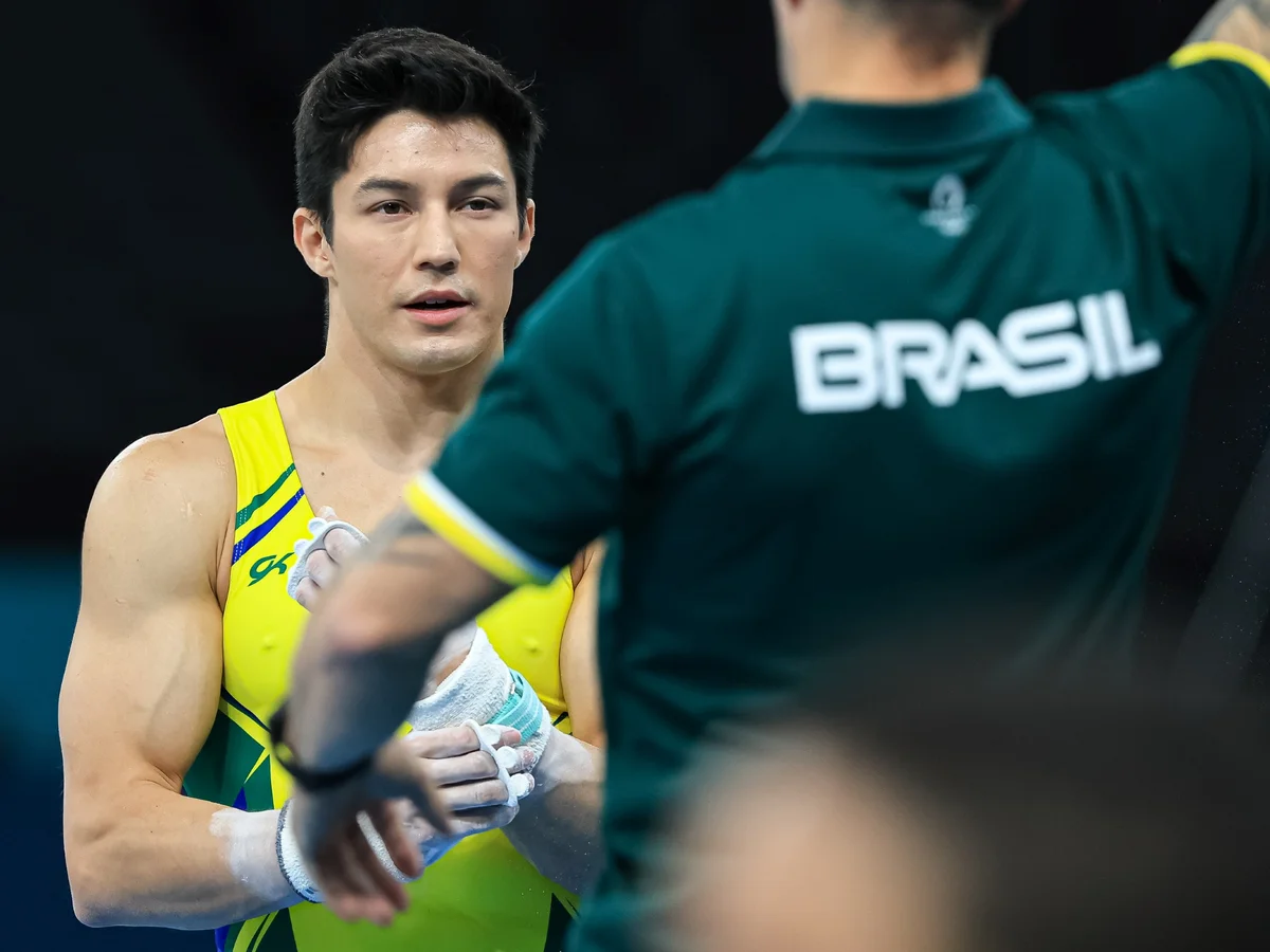 Copa do Mundo de Ginástica: Arthur Nory conquista o ouro na barra fixa