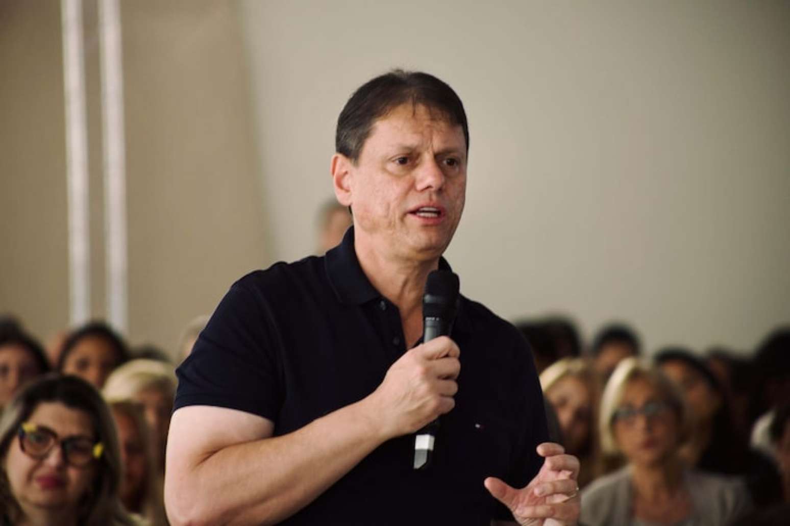 Tarcísio de Freitas (Republicanos) busca seu segundo mandato como governador de São Paulo