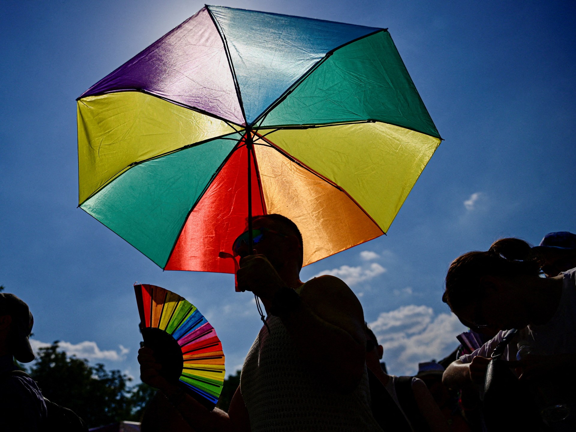 Hungria para alterar a lei anti-LGBTQ e alinhar-se aos padrões da UE