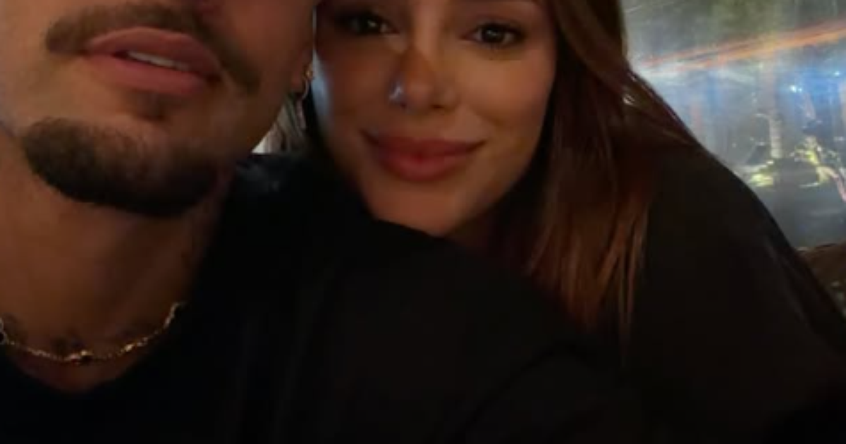 Neymar registra momento romântico com Bruna Biancardi