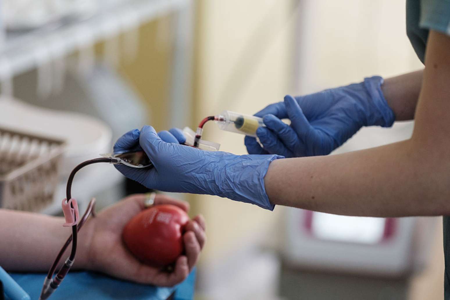 Testemunhas de Jeová flexibilizam regras sobre doação de sangue