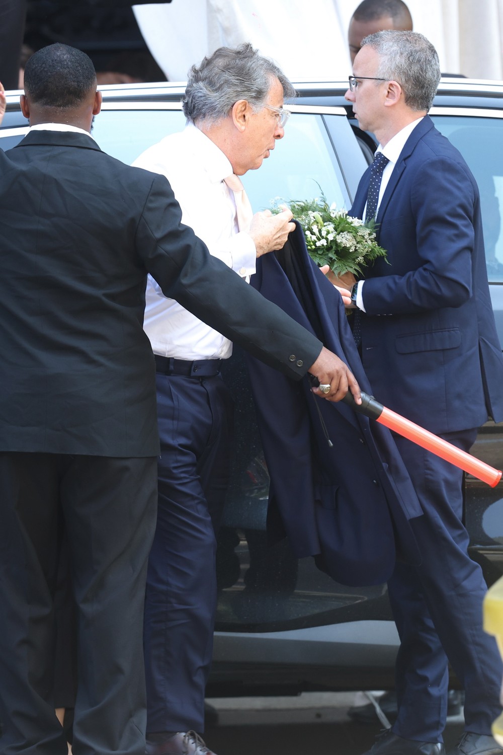 Giulia Be se casa com Conor Kennedy em igreja histórica no Centro do Rio
