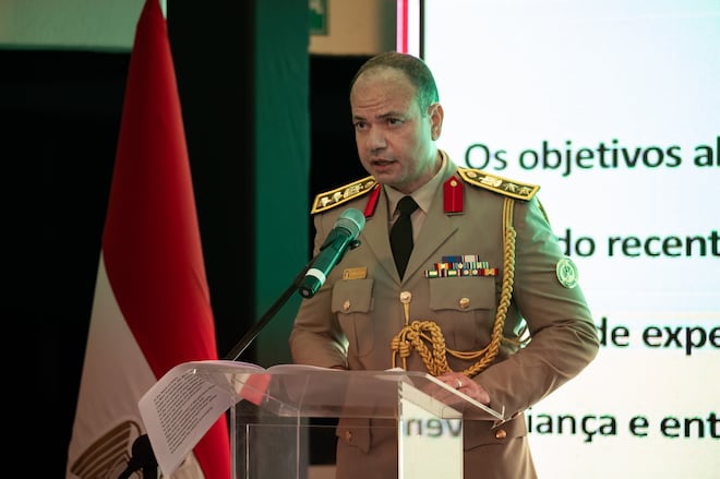 Defesa da soberania e a busca pela paz marcam discurso de coronel egípcio em Brasília