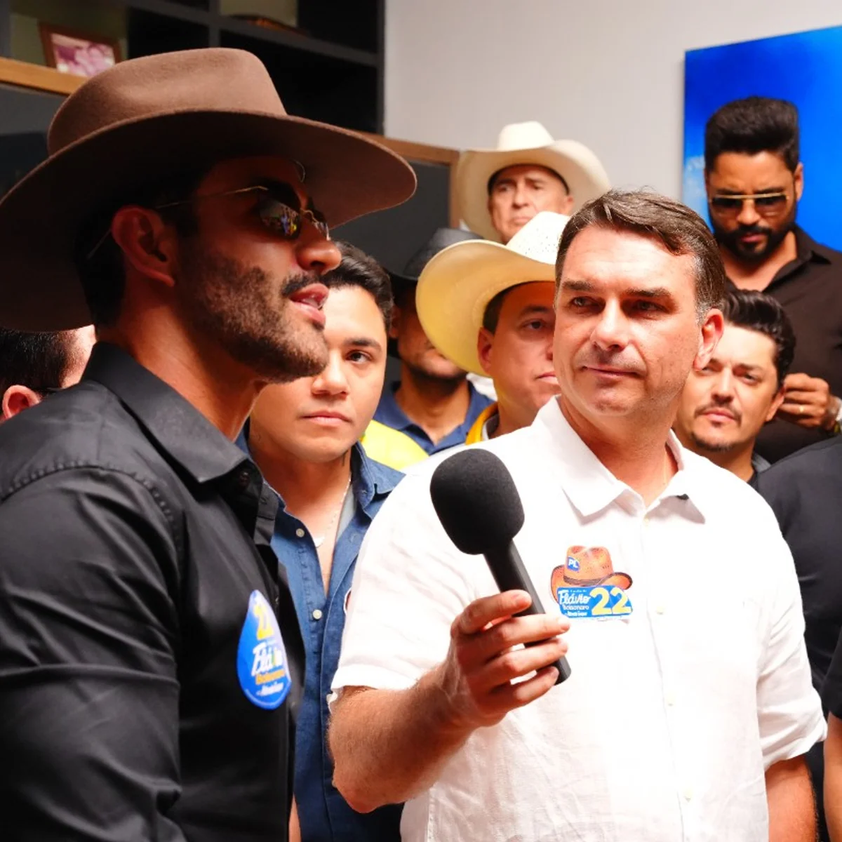 Gusttavo Lima pede a Flávio para manter ações sociais: "Próximo presidente"