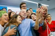 Imagem da matéria: Com Flávio à frente, campanha de Lula lista 35 viradas em eleições
