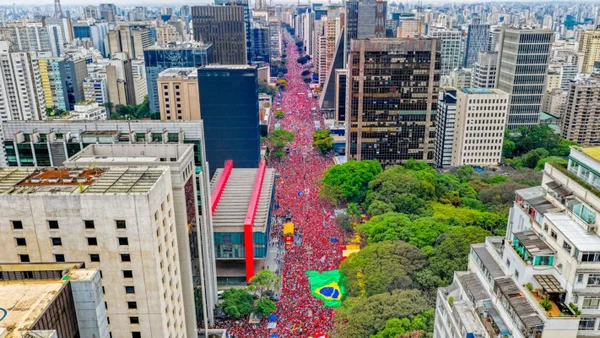 Vereadora de SP pede reforço da GCM com atos de Flávio e Lula no domingo - destaque galeria