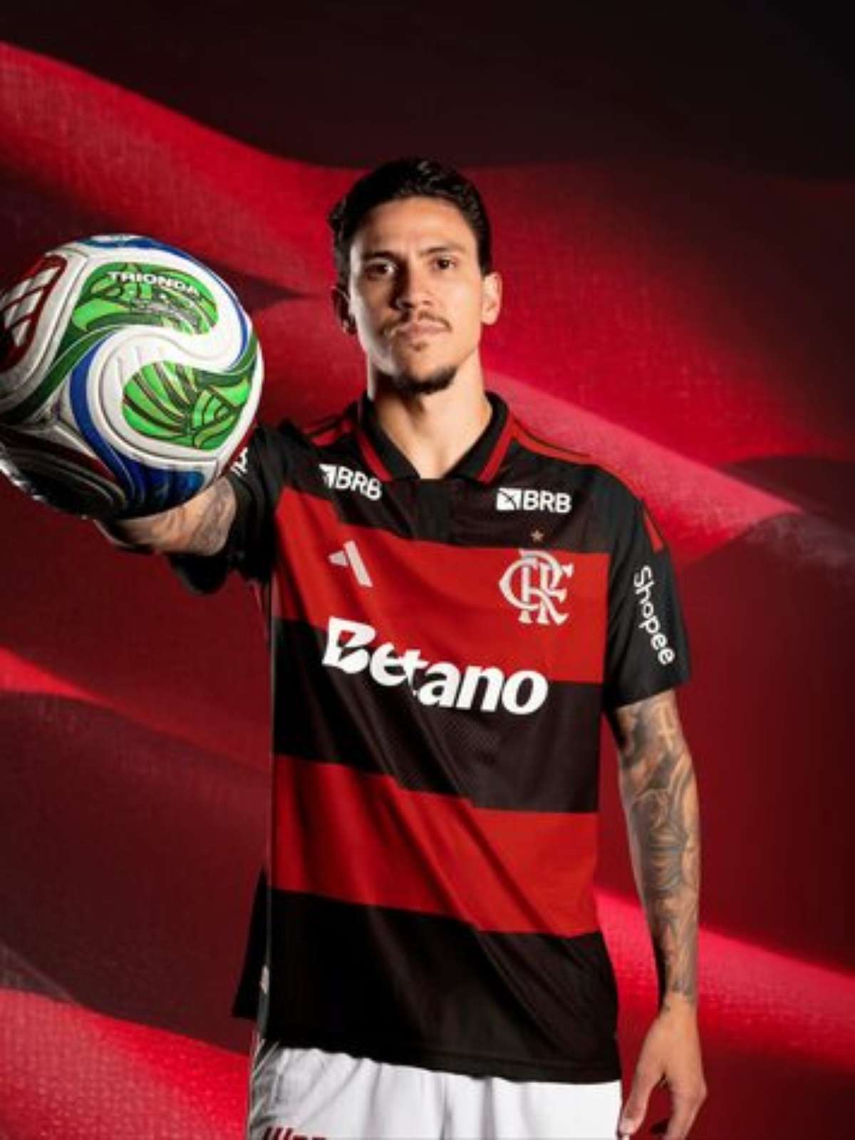 Pedro, do Flamengo, é alvo de ação judicial e pode deixar casa no Recreio