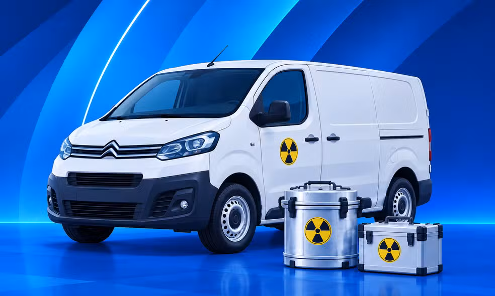 Van utilizada para transporte de material nuclear.