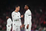 Rafael Leão herda a camisa 7 para o jogo contra a Dinamarca.