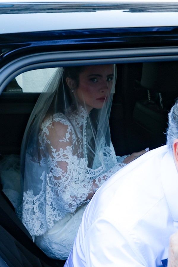 Giulia Be se casa com Conor Kennedy em igreja histórica no Centro do Rio