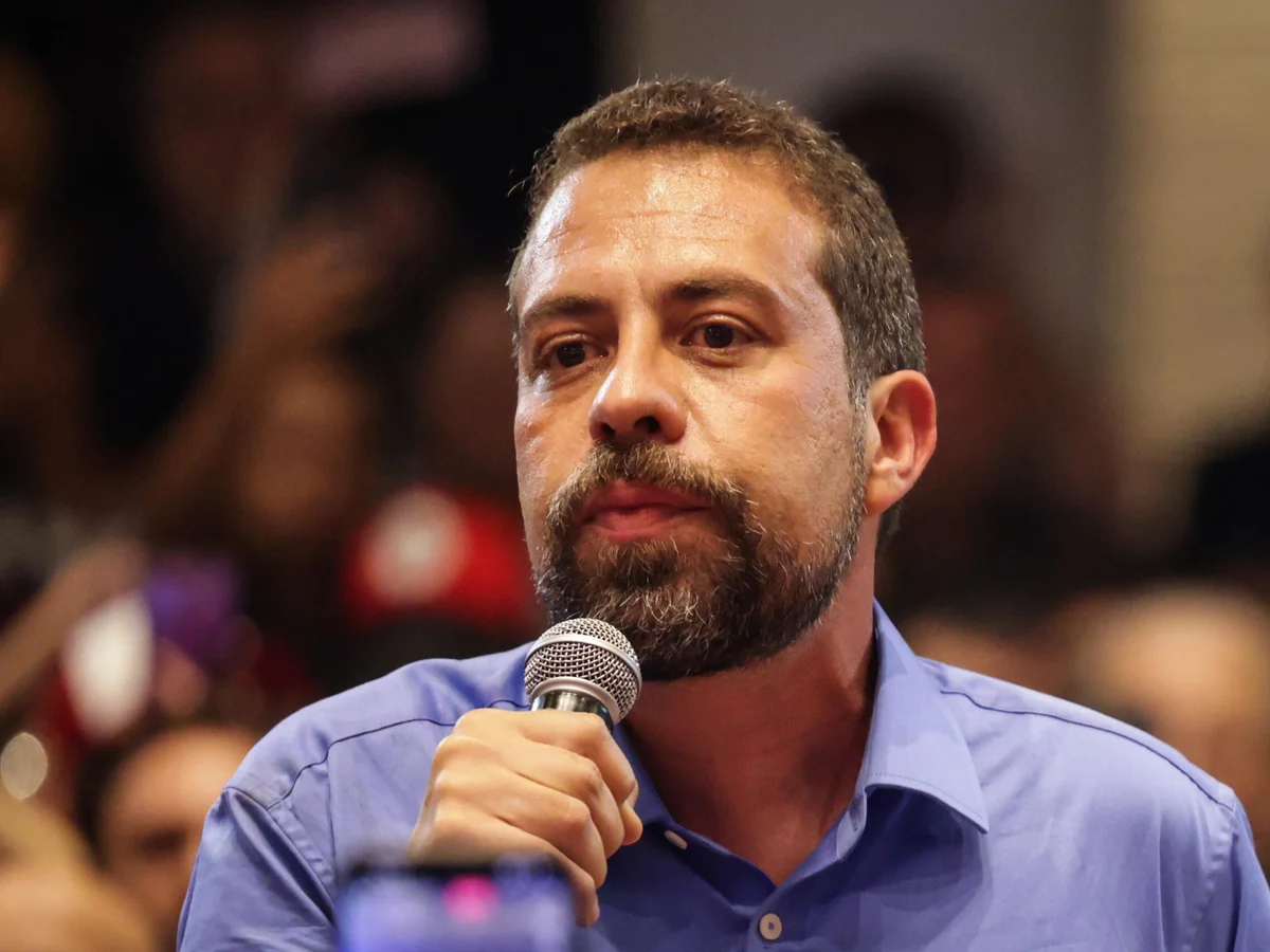"Partiu vítima de uma violência", diz Boulos sobre morte de tio atropelado