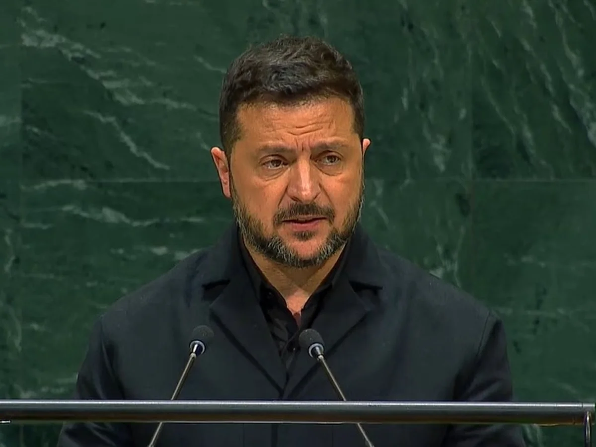 Zelensky acusa EUA de atrasar propositalmente entrega de mísseis à Ucrânia