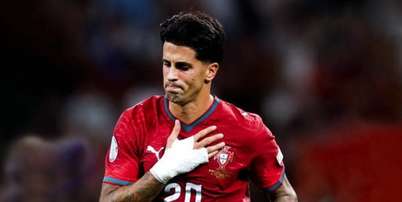 Foto: Divulga&ccedil;&atilde;o - Legenda: Jo&atilde;o Cancelo comemora o gol marcado na vit&oacute;ria de Portugal sobre a Noruega / Jogada10