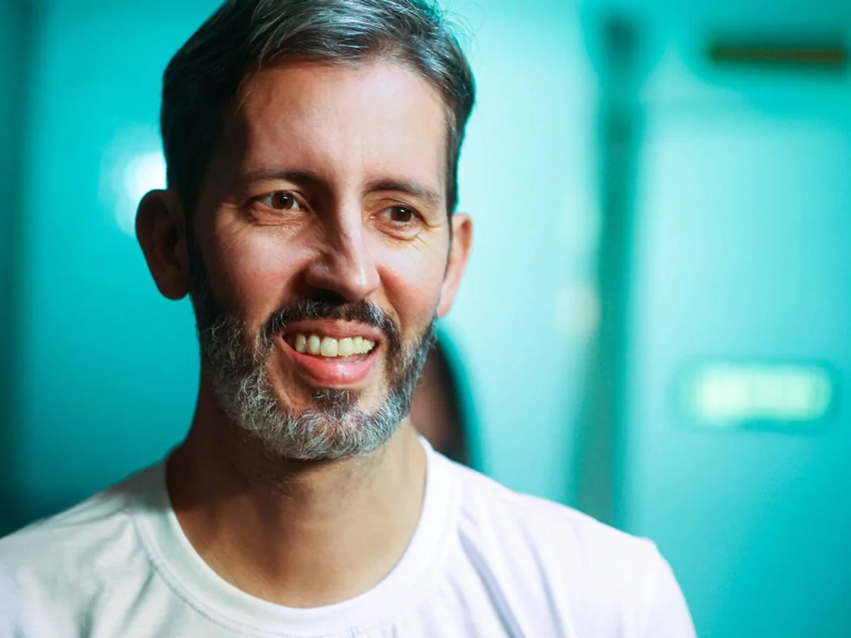 Grass aposta no apoio de deputados de esquerda eleitos para vencer eleição