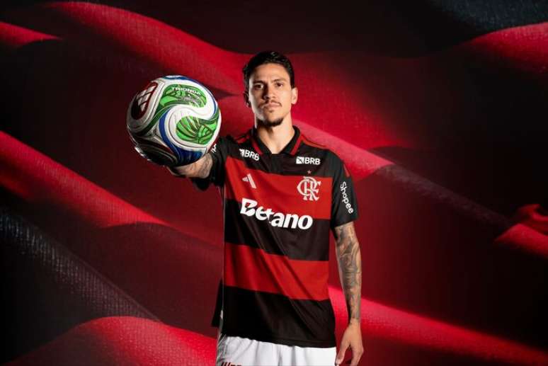 Pedro, do Flamengo, é alvo de ação judicial e pode deixar casa no Recreio