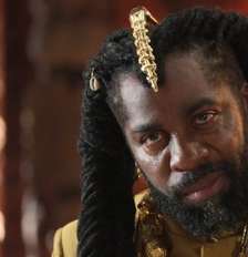 Jendal captura Alika em A Nobreza do Amor (Imagem: Divulgação / Globo) Foto: RD1 / RD1