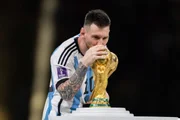 Em 2022, Messi quebrou a escrita e se sagrou campeão mundial com a Argentina