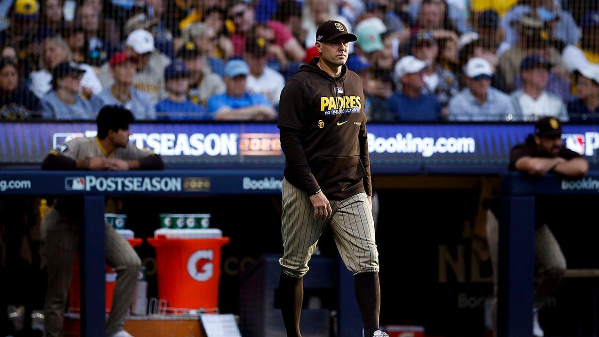 Craig Stammen walks to the mound during Game 2 of the National League Division Series.