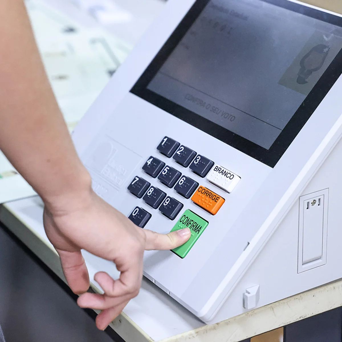 Mais de 158 milhões de brasileiros estão aptos a ir às urnas neste domingo