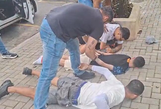 Polícia Civil prende integrantes de quadrilha especializada em furtos de veículos de luxo no Rio