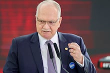Fachin recebe coordenador de Flávio e líder de Lula após campanhas elevarem tom contra STF